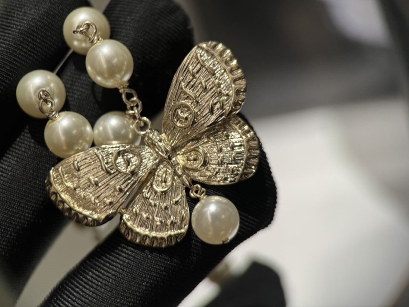 chr1st1an D10r necklaces